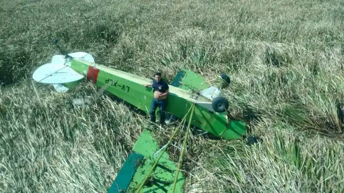 Milagro en Escobar: Cayó avioneta y el piloto se salvó