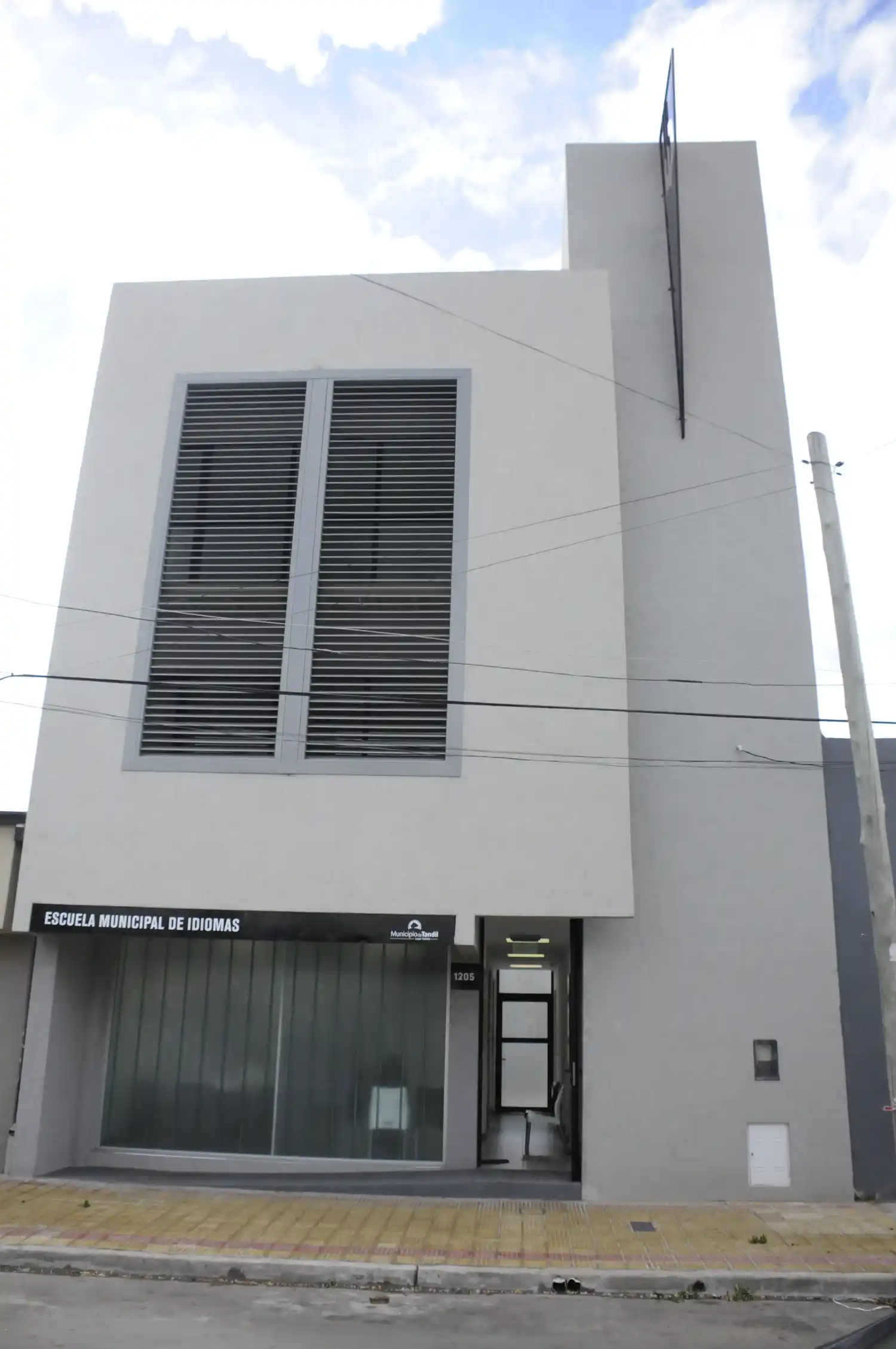 Profesores de la Escuela Municipal de Idiomas reclaman sueldos dignos