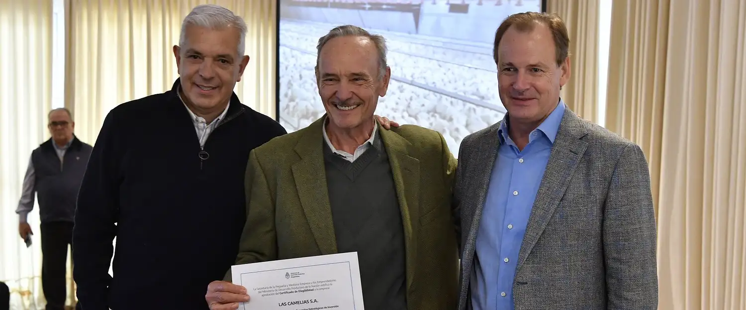 Bordet y Domínguez presentaron incentivos para la producción avícola y ganadera