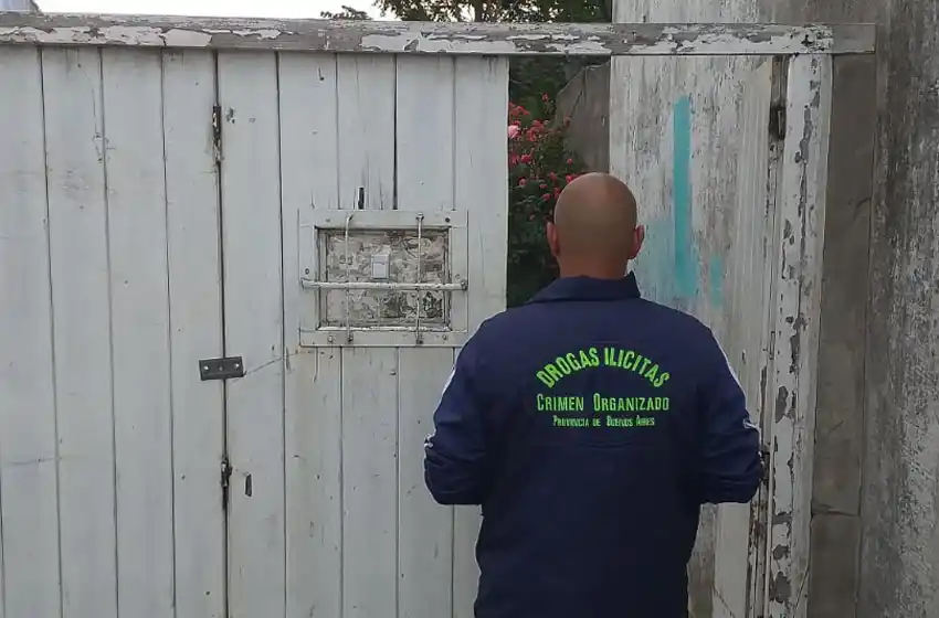 Detuvieron a una madre y a su hija por vender cocaína cerca de una escuela