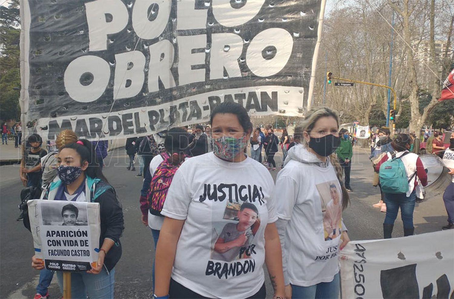 Familiares de Brandon Romero reclamaron Justicia frente al Palacio Municipal