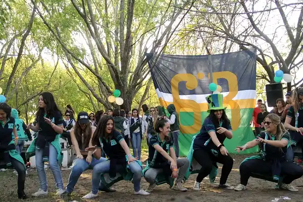 ¡Es el estudiante, el ejemplo universal!