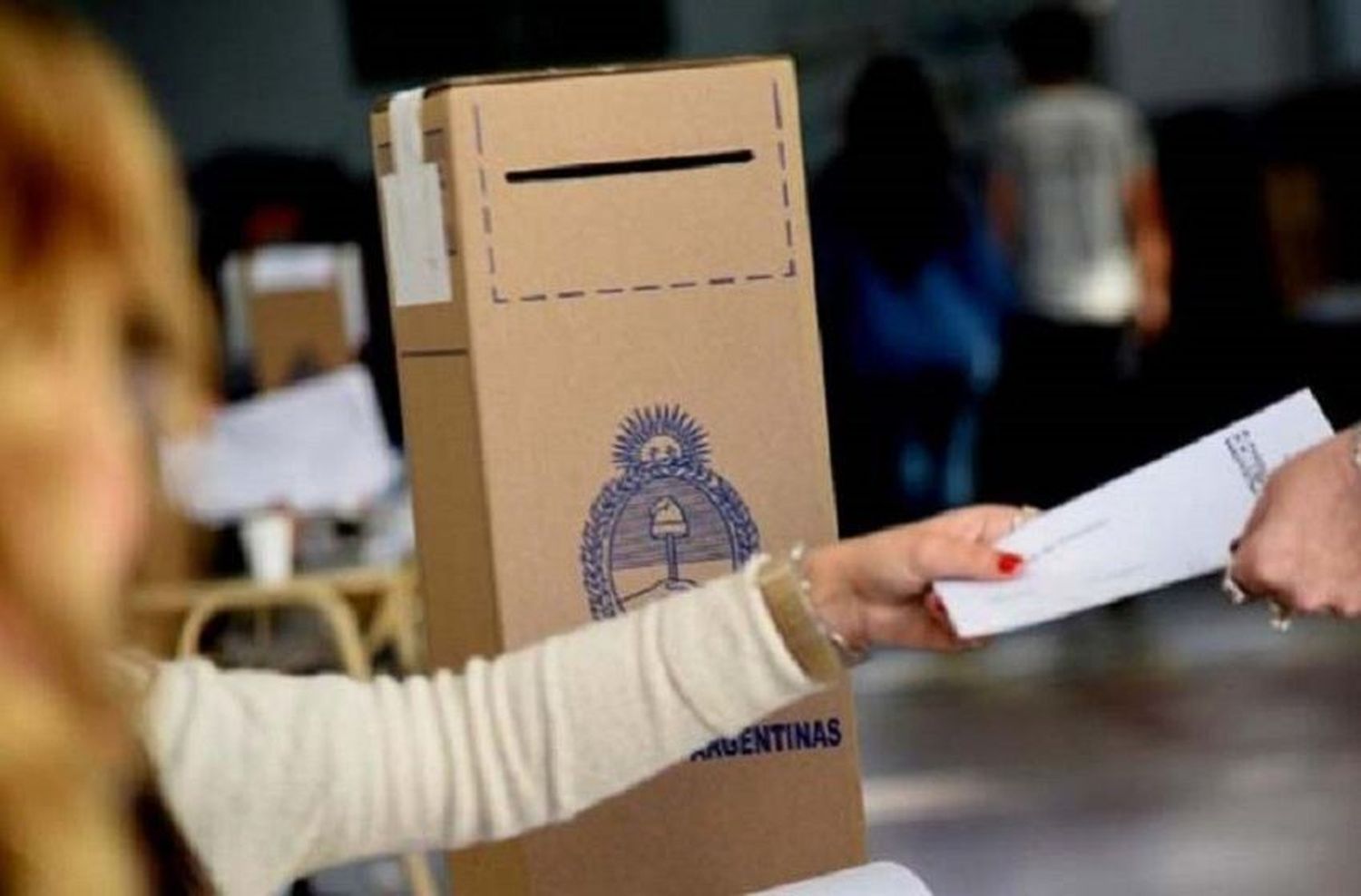 Las personas que no votaron en la PASO podrán hacerlo este domingo