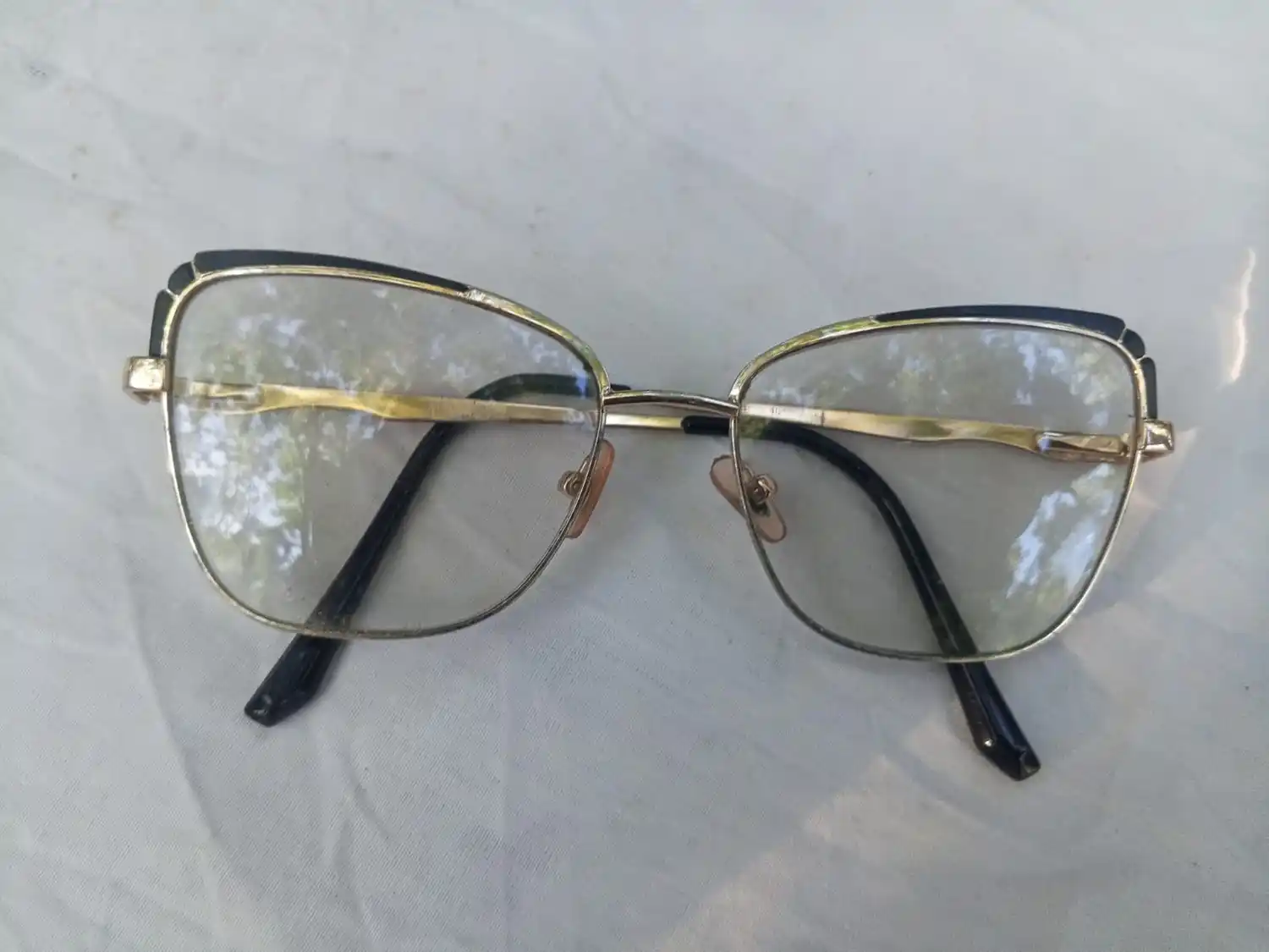 Lentes encontrados en el Paseo Público