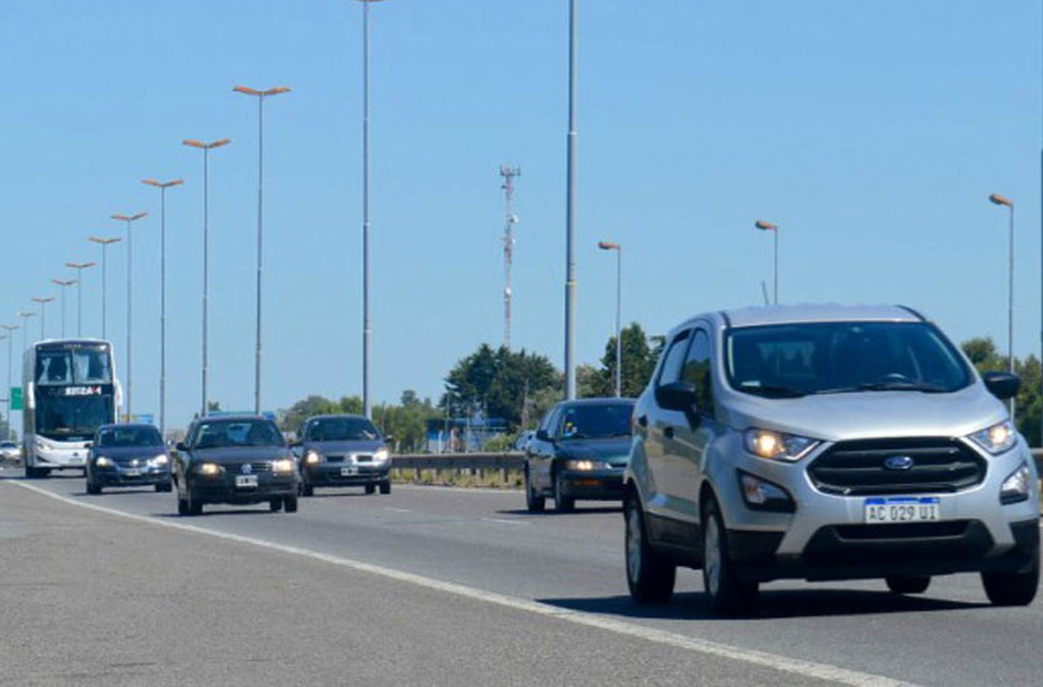 El cambio de quincena se vive con un fuerte flujo turístico en ruta 2