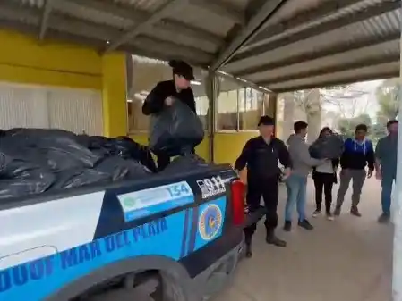 La institución elegida fue la Escuela Primaria N°3, Policía Federal Argentina, apadrinada por la fuerza federal.