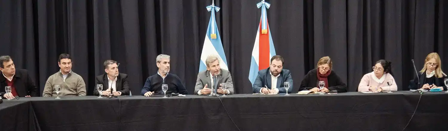 Reunión con autoridades educativas departamentales para fortalecer  el sistema escolar