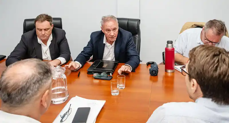 Articulan tareas conjuntas en beneficio de obras viales en la provincia