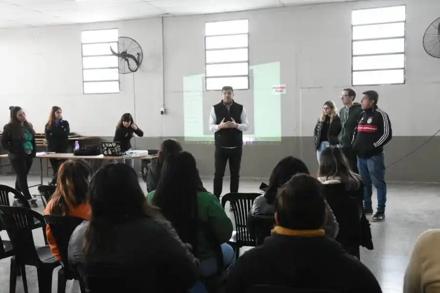 Exitoso taller sobre herramientas útiles para una entrevista de trabajo