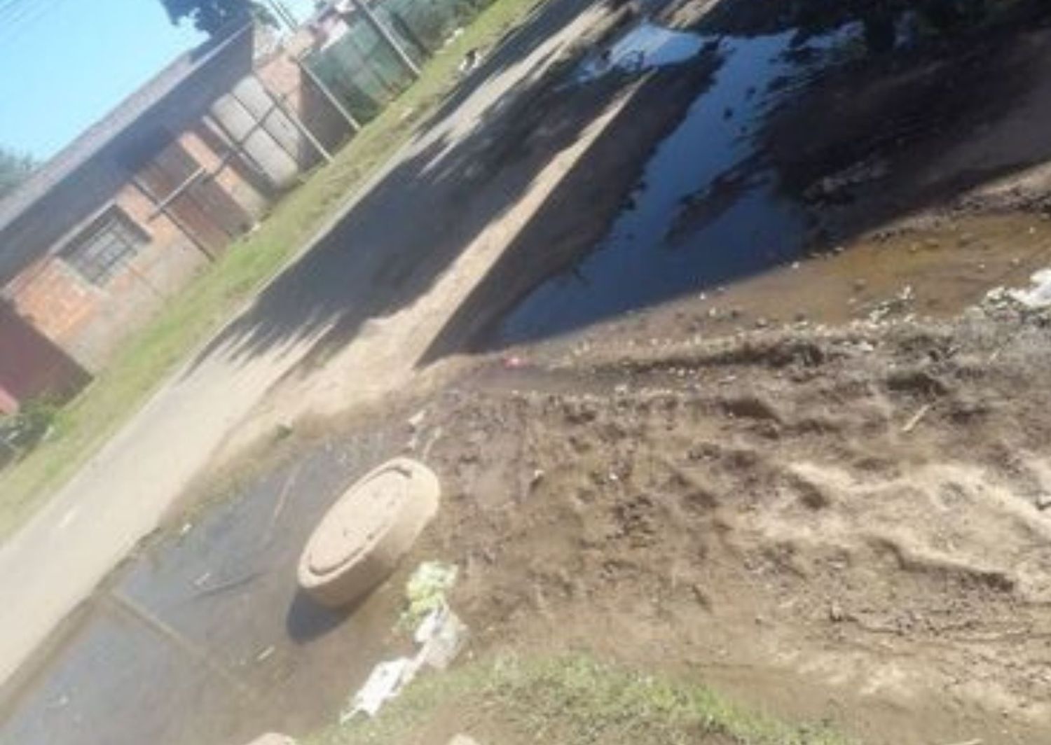 Facundo Quiroga al 1100: cansados de llamar a Obras Públicas