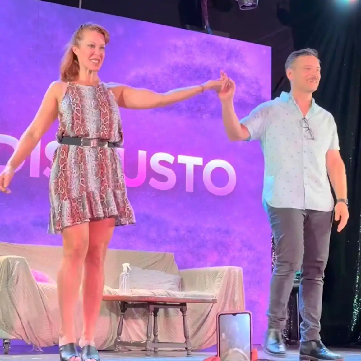 "Disgusto" se despidió en el Teatro Carreras con una ovación de pie