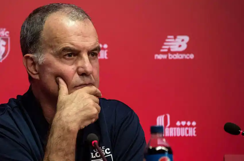 Bielsa: «No me voy a ir aunque peleemos el descenso»