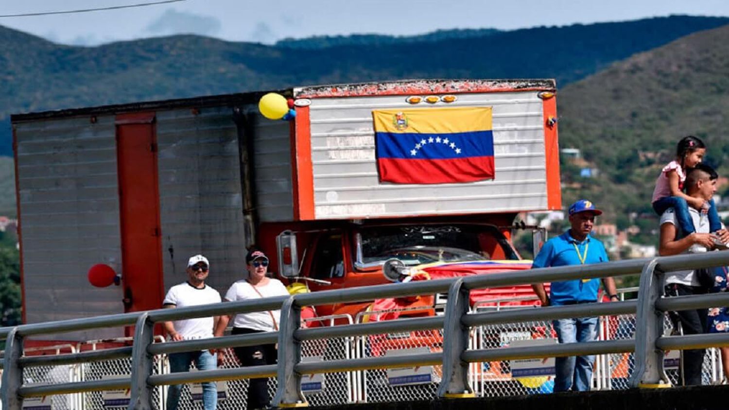 Intercambio comercial con Colombia no es tan bueno como se quiere: Cavecol