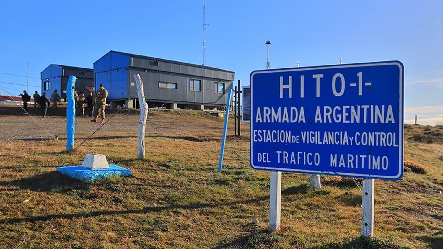 Tras la queja de Boric, el Gobierno removerá los paneles solares de la Armada instalados en territorio chileno