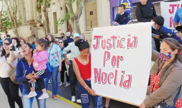 Nueva manifestación frente a Tribunales.  Hubo silencio desde la fiscalía y no hay detenidos