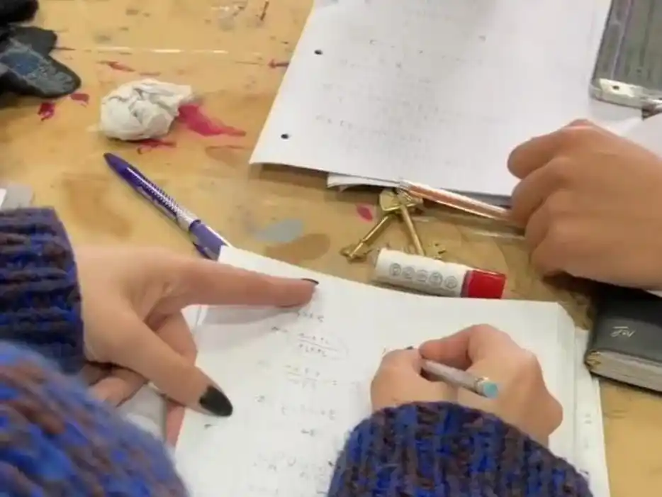 “Aprender a leer y escribir por supuesto que es fundamental, y después te permite construir el resto de los aprendizajes. Pero es mucho más que eso", sostuvo la directora.