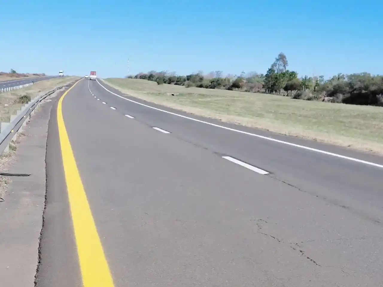 Avanzan las obras de señalización y mantenimiento en la Autovía del Mercosur