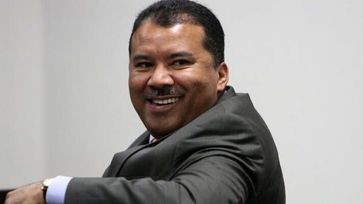 SE ENCOMPINCHÓ CON EL ELN Y LO ATRAPARON:  gobernador de Arauca está preso por orden de la Fiscalía