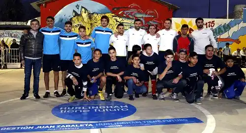 Zabaleta organizó partido de fútbol solidario para los inundados