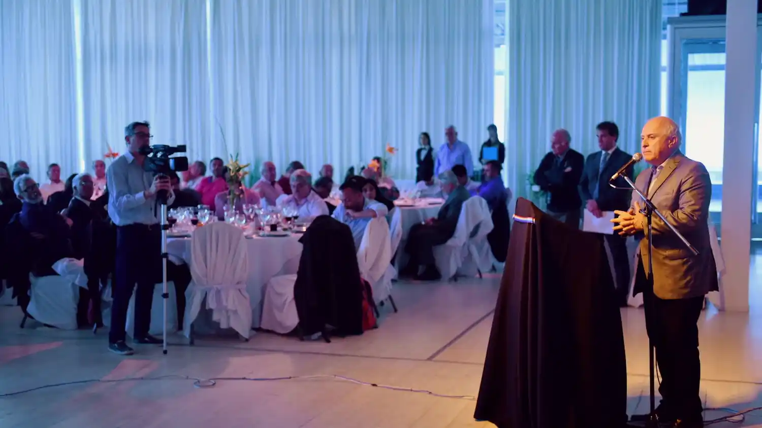 Lifschitz encabezó en Rosario las actividades por el Día Nacional del Mutualismo