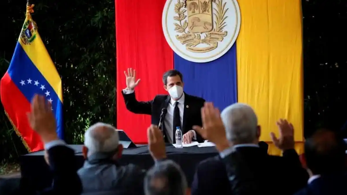 ¡RUPTURA TOTAL! Fracciones de AD, PJ y UNT se le rebotan a Guaidó y no aceptan diferimiento de sesión parlamentaria opositora (comunicados)