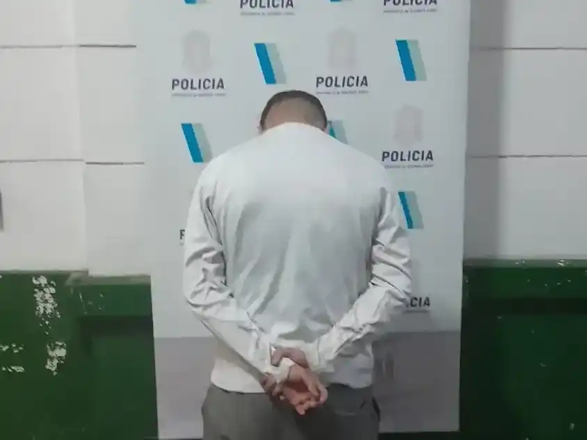 Uno de los detenidos. Foto e información de La Nueva Provincia