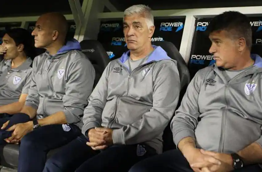 De Felippe renunció en Vélez