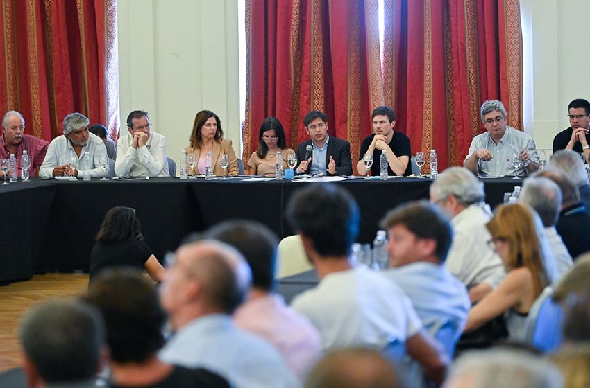 Verano récord: Kicillof felicitó al sector productivo y se llevó agendado varios temas para este año