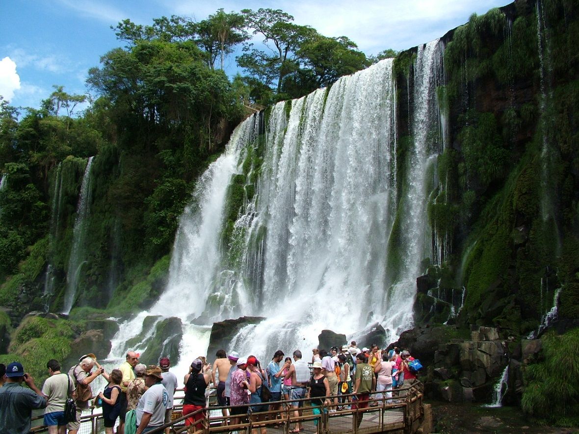 Turismo en cuarentena: Después de más de 100 días, volvieron a abrir las Cataratas