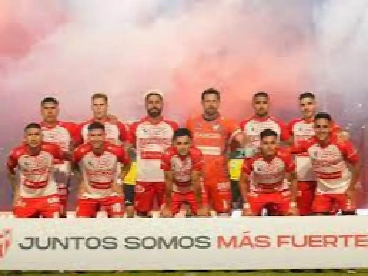 Instituto igualó con Estudiantes de Buenos Aires y ascendió a Primera División