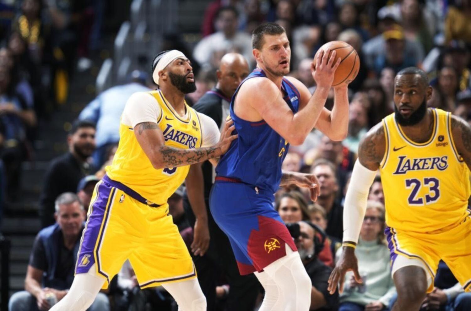 LeBron James no se ahorró elogios para Nikola Jokic: “Es así de simple, es…”