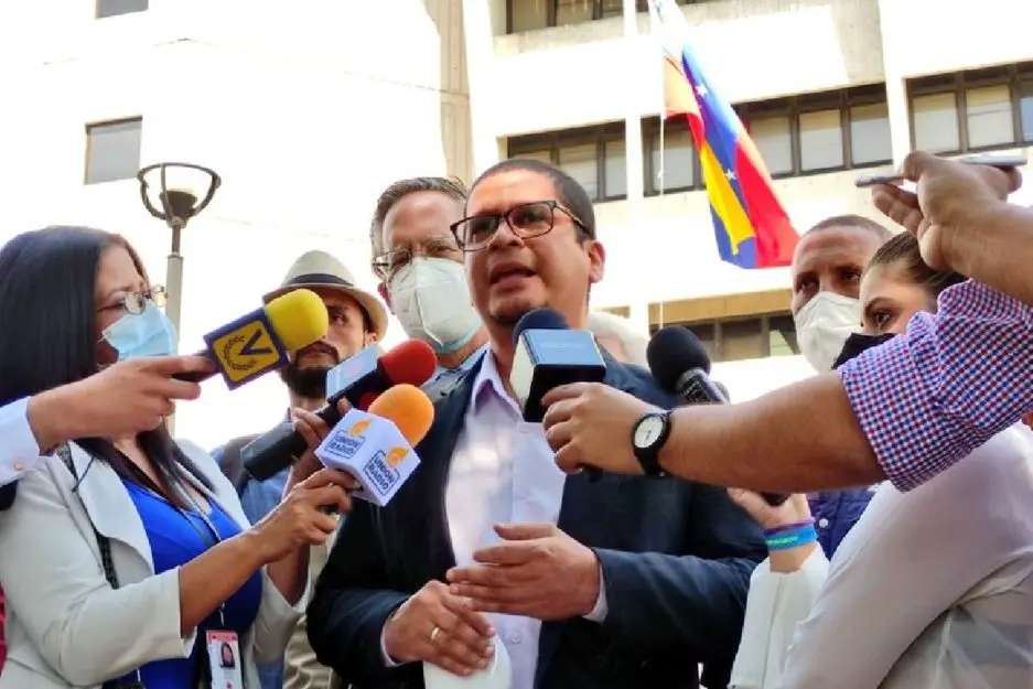 Mover introdujo recurso ante el TSJ para anular revocatorio