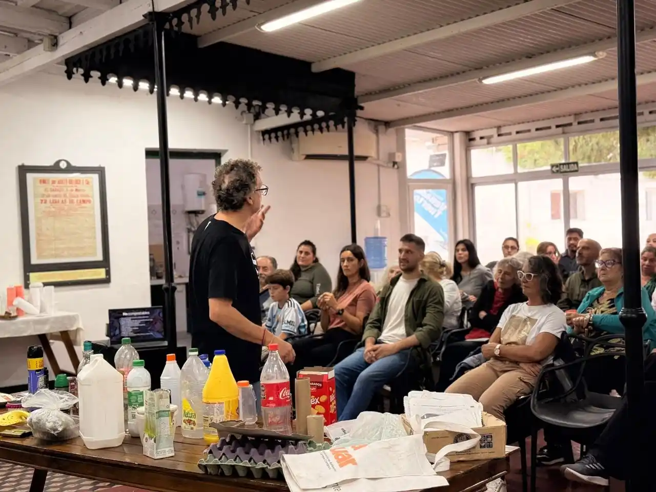 Por cuestiones climáticas, la propuesta se desarrolló en la Casa Museo Cayetano Silva.