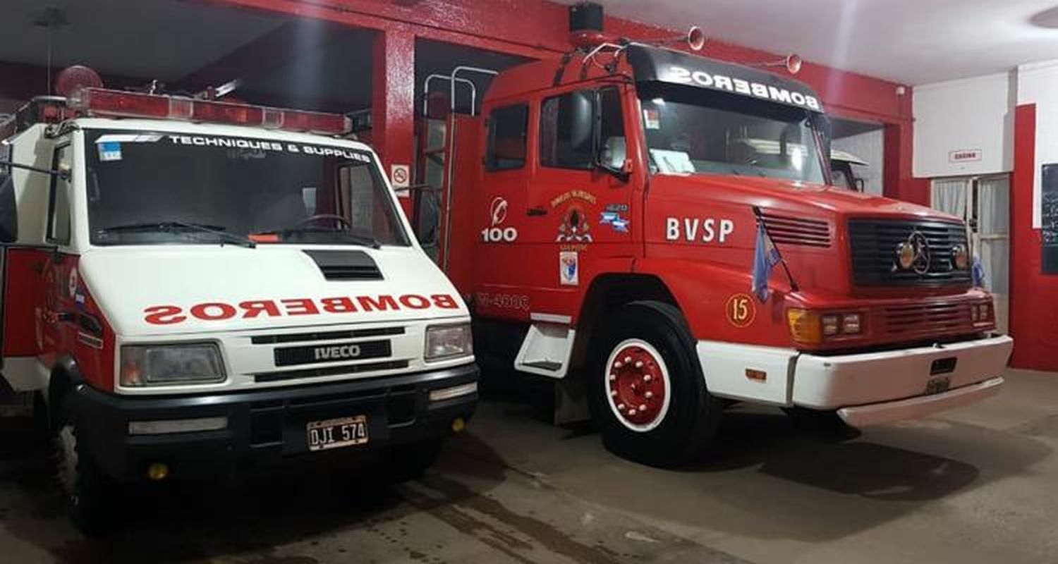 Incendiaron dos autos abandonados en el depósito municipal