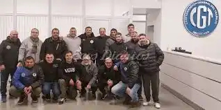 Arduo trabajo. Parte del grupo de dirigentes que vinieron llevando adelante el proceso hasta esta normalización