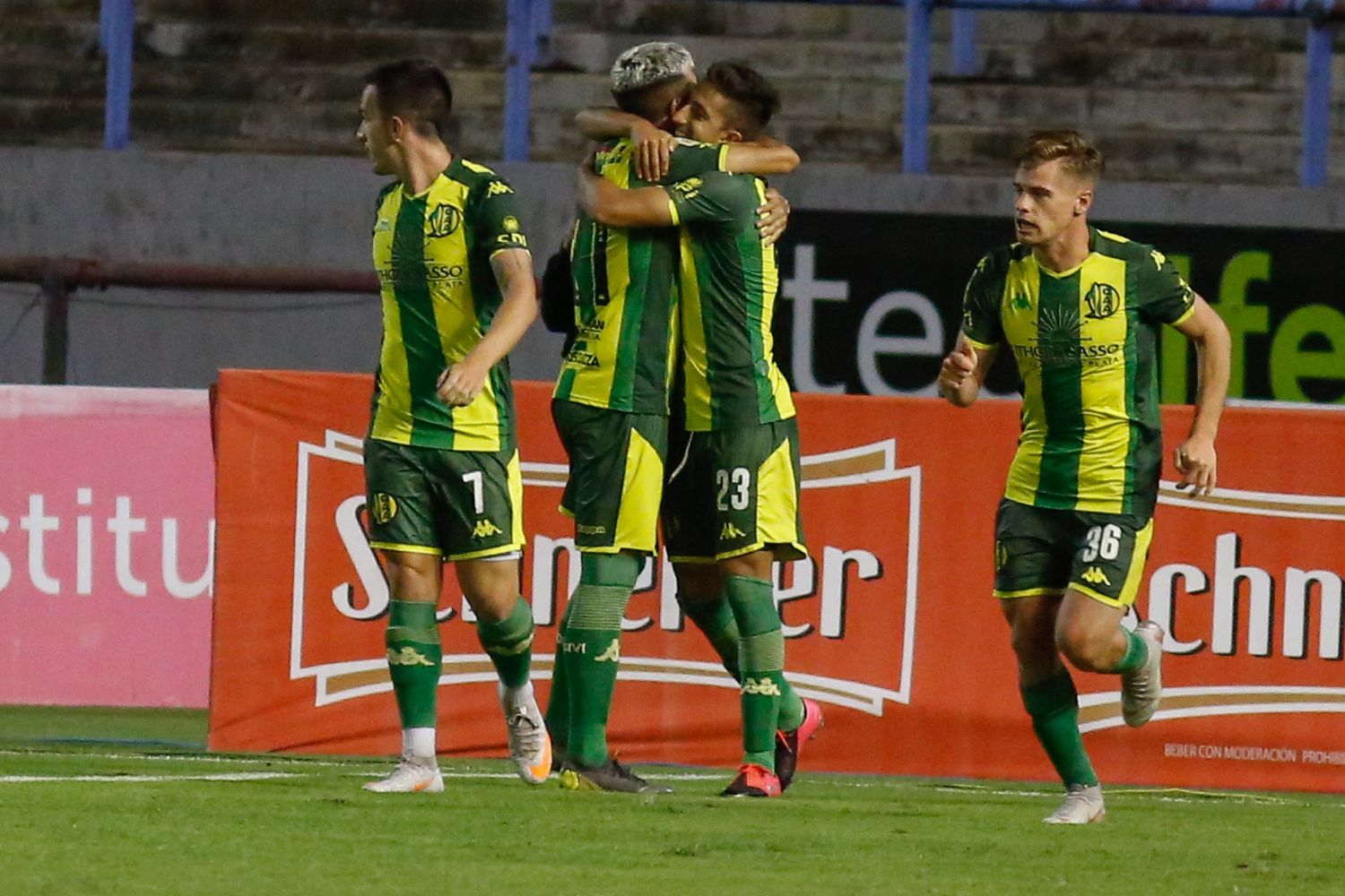 Aldosivi goleó en el primer triunfo de la era Gago