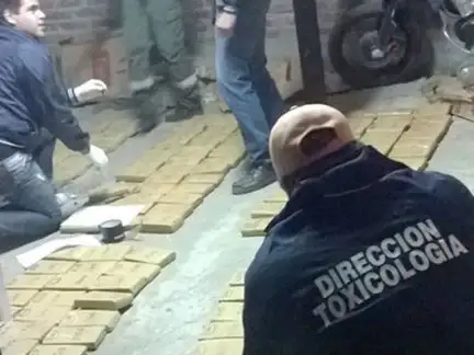 Transportaba 200 kilos de marihuana en un auto