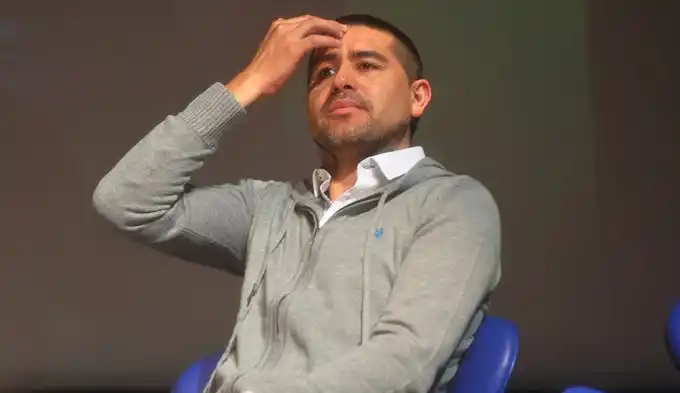 Riquelme habló sobre el complicado momento de Arruabarrena  
