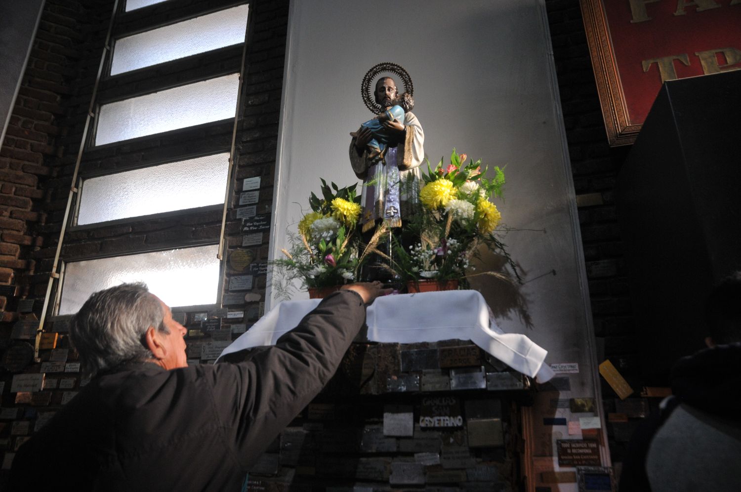 San Cayetano: los fieles venerarán al santo con una caravana de autos en la ciudad