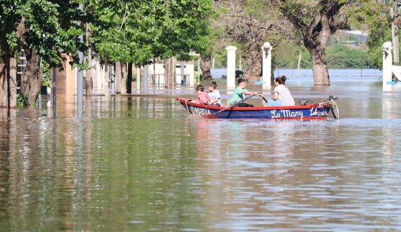La provincia coordina con municipios de las costas de  Paraná y Uruguay el envío de asistencia ante las lluvias