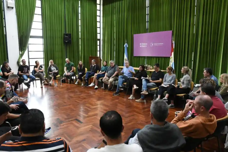 Castellano reunió a su gabinete