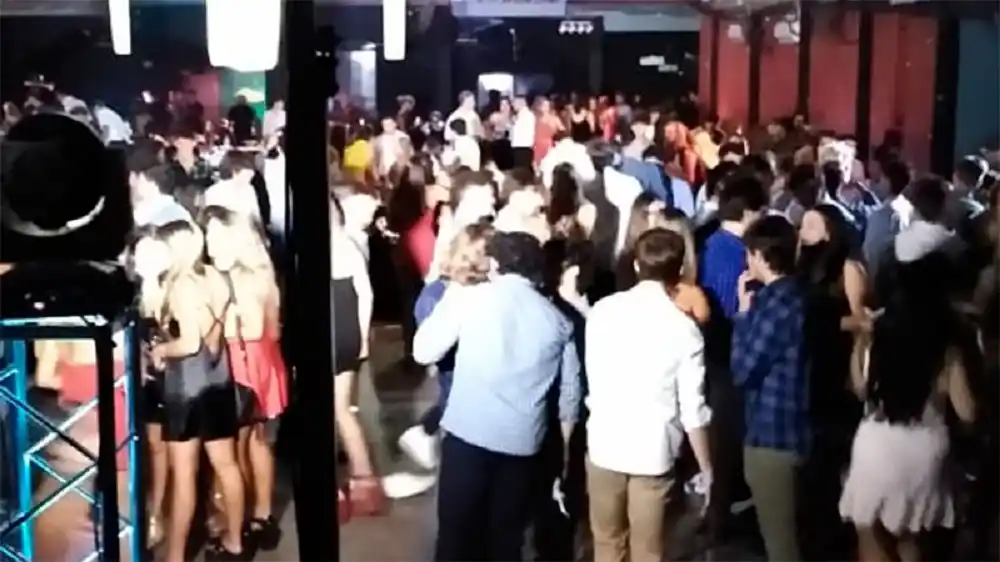 Clausuraron un boliche donde realizaban una recepción para 600 personas