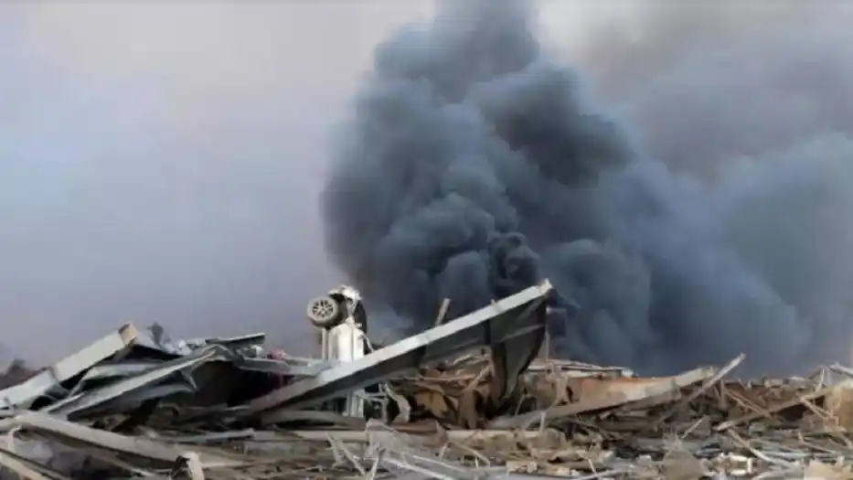 Explosiones en Beirut dejan una ciudad devastada y atónita