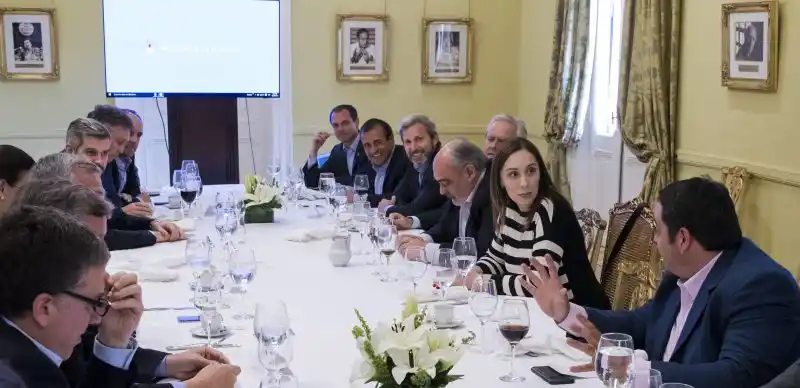 El Presidente convocará el lunes a gobernadores, legisladores, la Corte, CGT y universidades