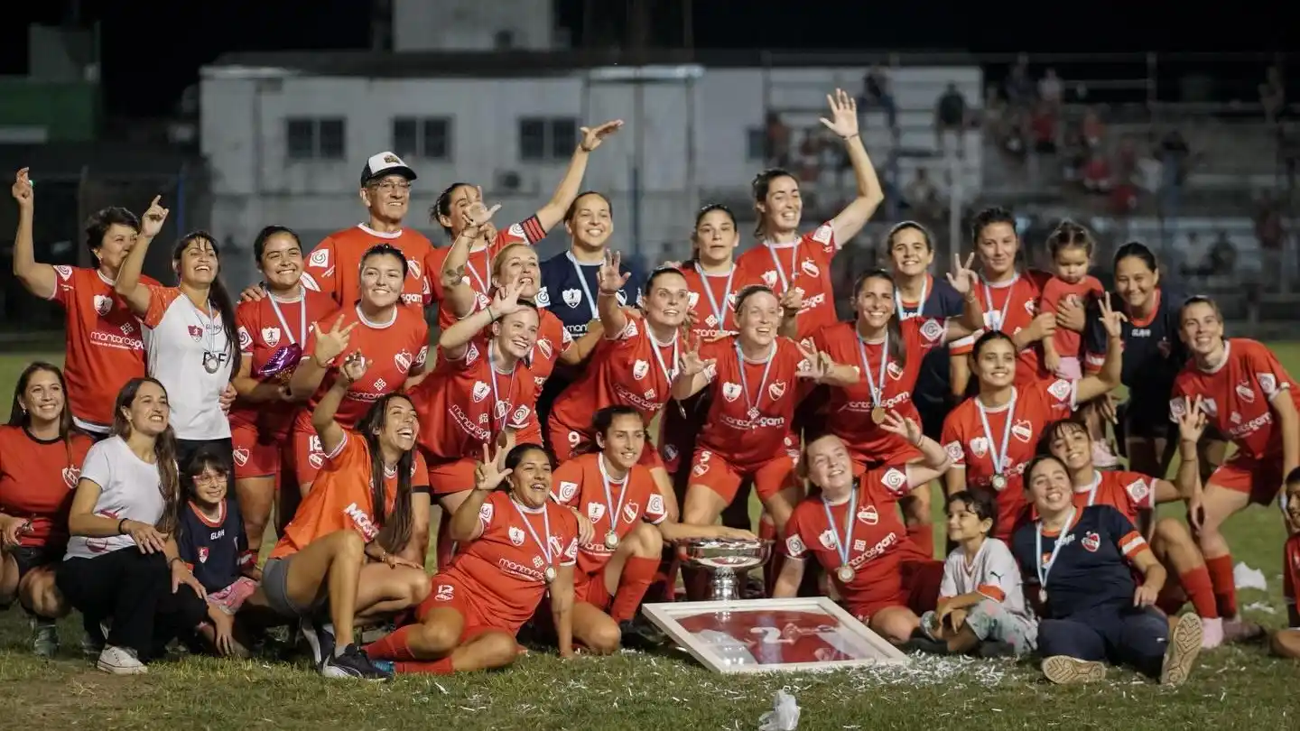 Independiente goleó a Unión del Suburbio y se consagró campeón de la Copa Gualeguaychú