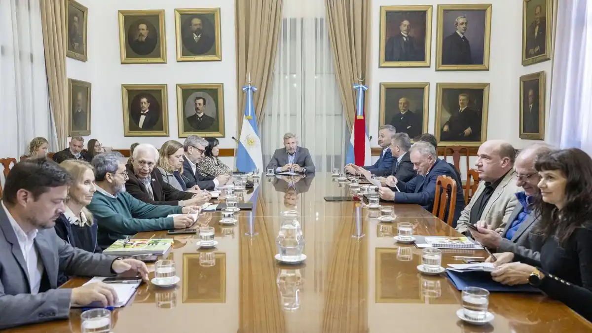 Frigerio encabezó una nueva reunión de gabinete y se avanzó en medidas para agilizar inversiones