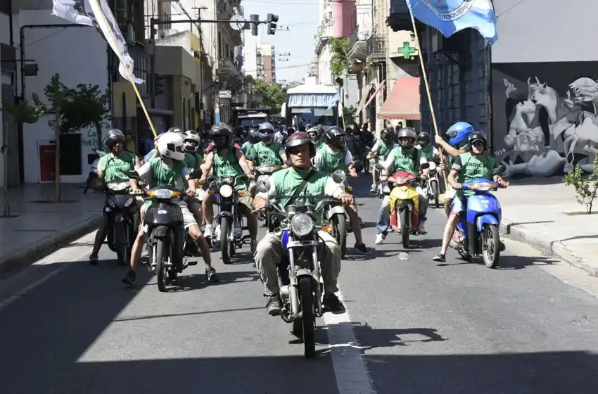 Mañana de cortes en el microcentro rosarino