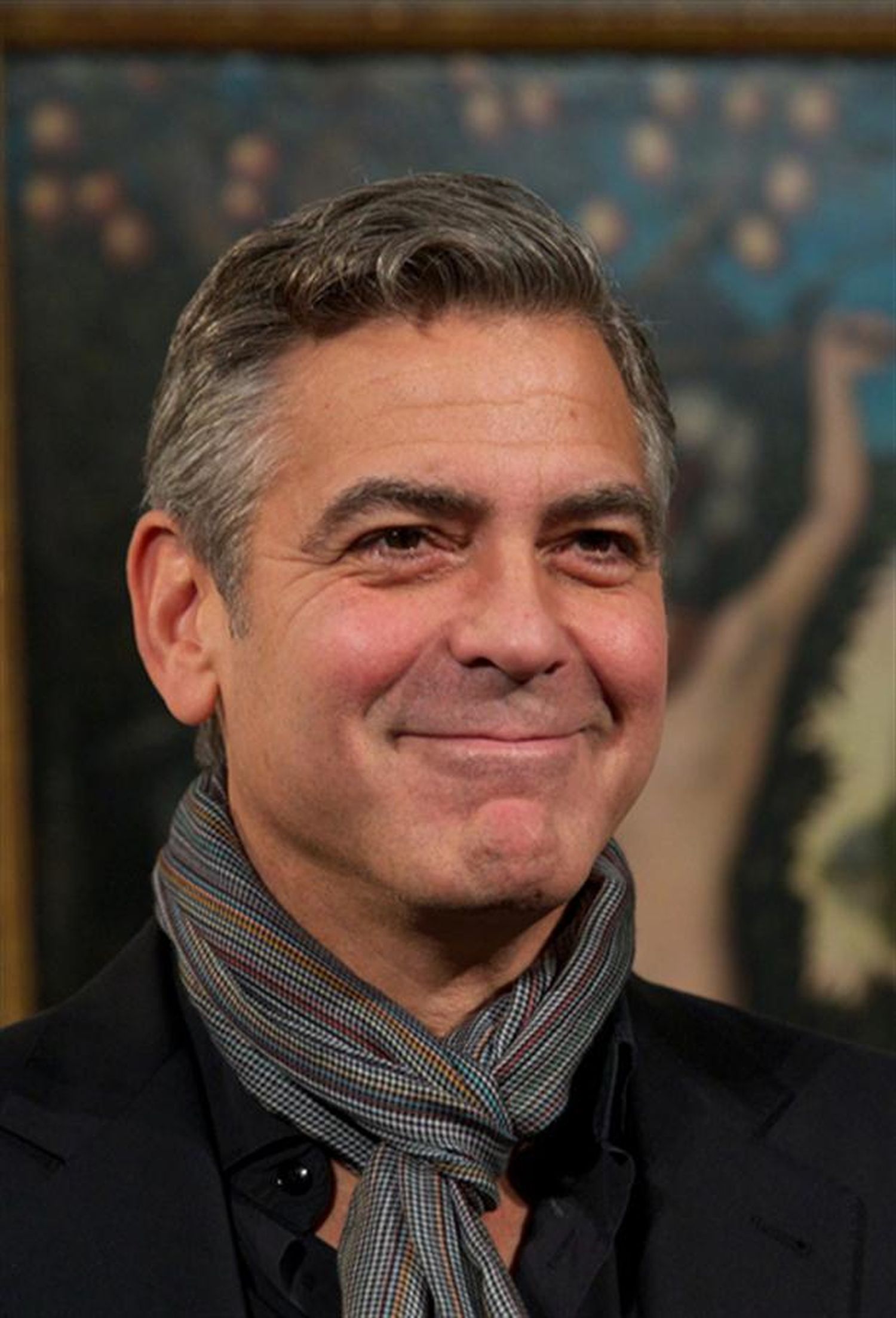 Una mujer le depositó 15 mil dólares a un impostor que se hacía pasar por George Clooney