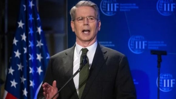 Mientras acusa a China, EE.UU. critica actuación del FMI y el Banco Mundial: han desviado de su «propósito»