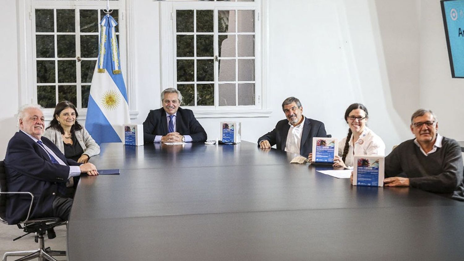 Científicos argentinos crearon nuevos test nacionales para detectar el coronavirus